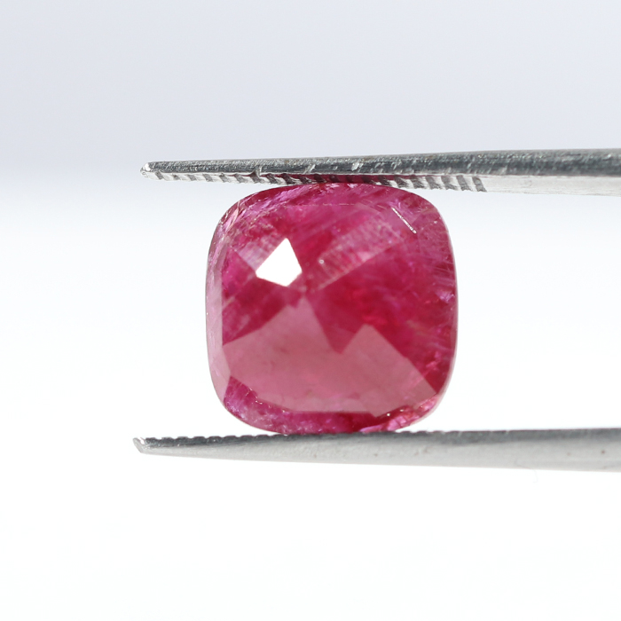 RUBY 5.33 Ct.