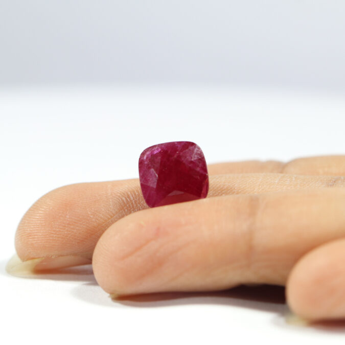 RUBY 5.33 Ct.