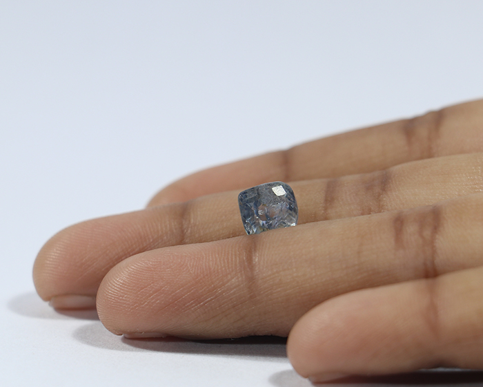 Natural Sapphire 2.79 Ct.