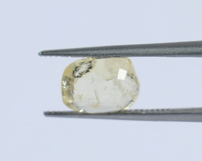 Yellow Sapphire 2.97 Ct. Yellow Sapphire 2.97 Ct.