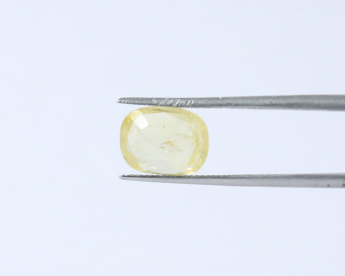 Yellow Sapphire 2.85 Ct. Yellow Sapphire 2.85 Ct.