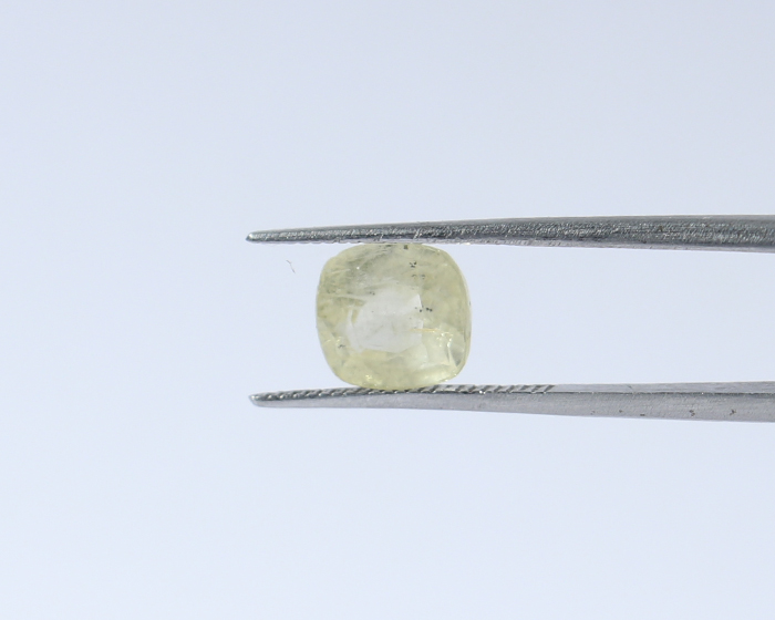 Yellow Sapphire 2.7 Ct.