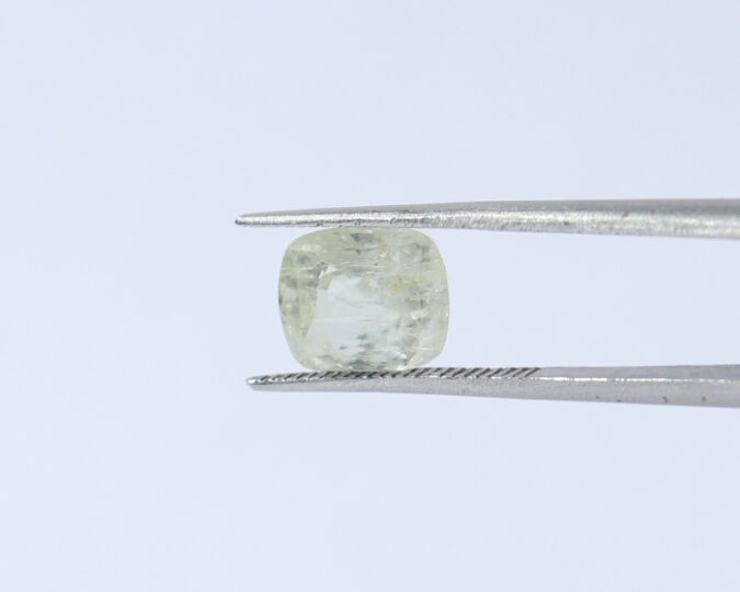 Yellow Sapphire 2.85 Ct. Yellow Sapphire 2.85 Ct.