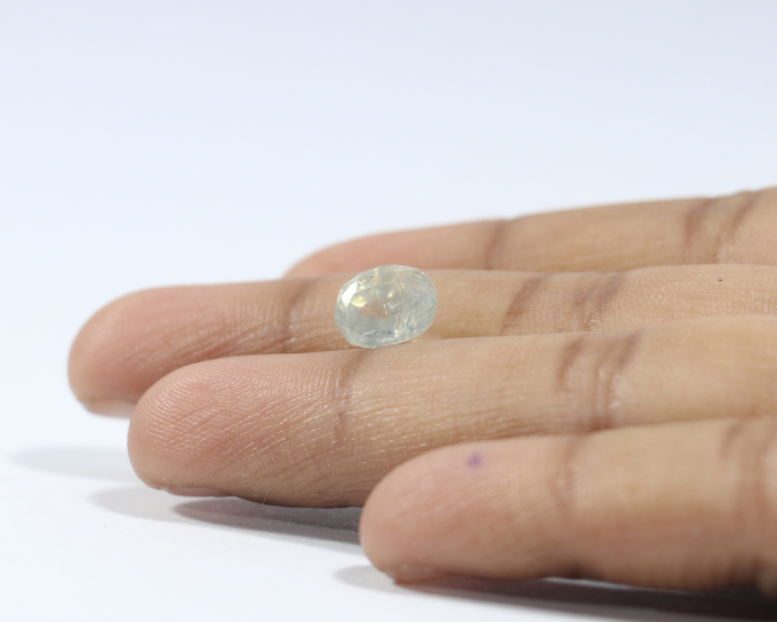 Yellow Sapphire 2.93 Ct.