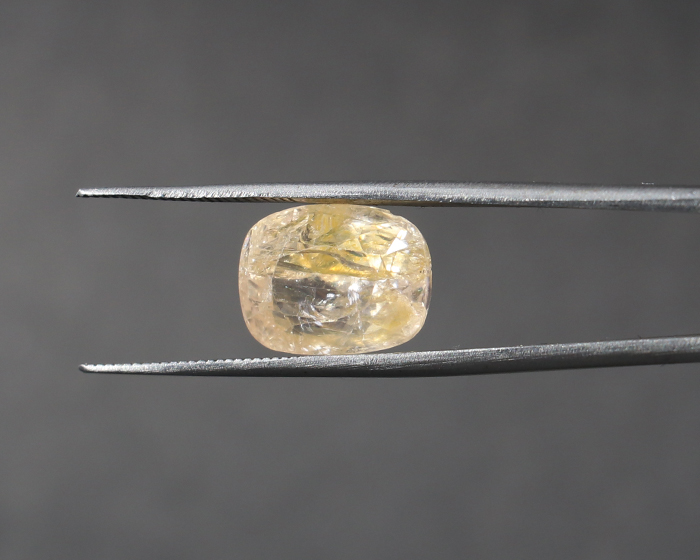Natural Sapphire 8.98 Ct.