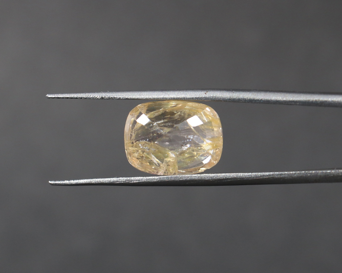 Natural Sapphire 8.98 Ct.