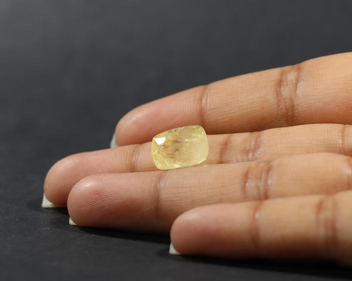 Yellow Sapphire 6.98 Ct.