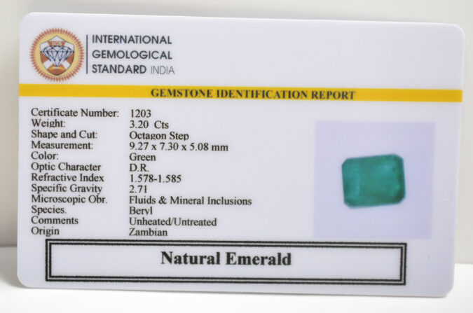 EMERALD 3.2 Ct. EMERALD 3.2 Ct.
