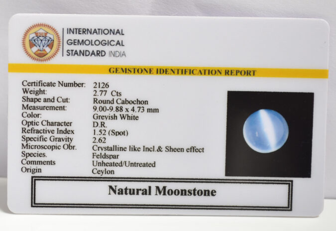 MOONSTONE 2.77 Ct.