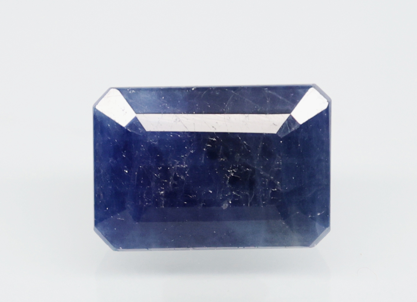 BLUE SAPPHIRE 8.67 Ct.
