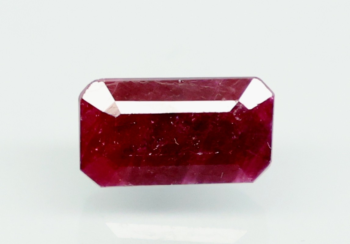 RUBY 3.06 Ct. RUBY 3.06 Ct.