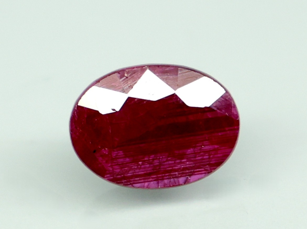 RUBY 4.33 Ct. RUBY 4.33 Ct.