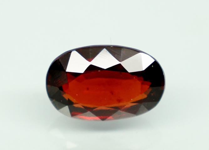 HESSONITE GOMED 9.35 Ct. HESSONITE GOMED 9.35 Ct.