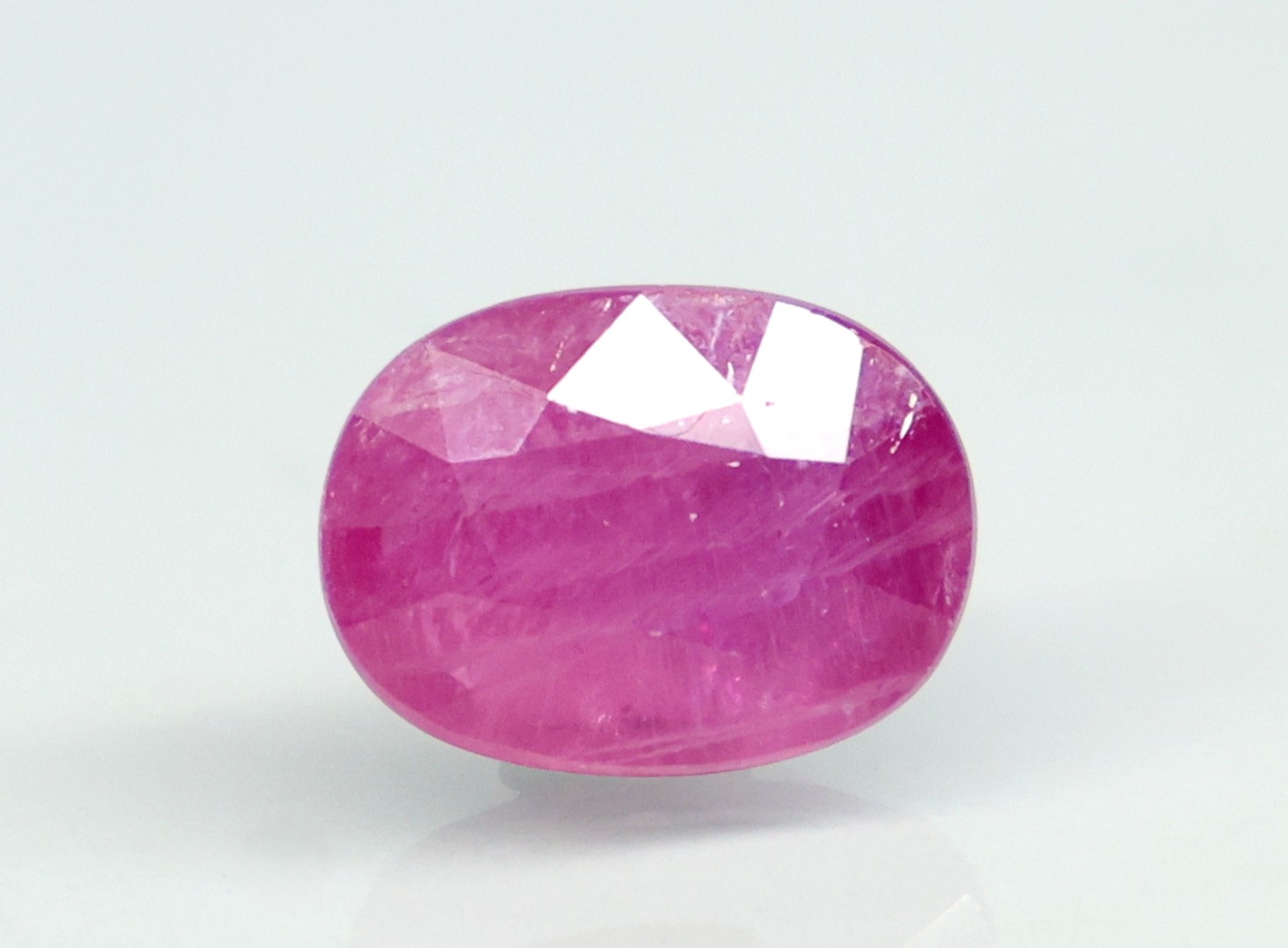 RUBY 4.52 Ct. RUBY 4.52 Ct.