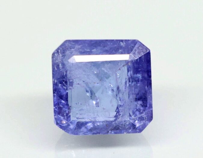 TANZANITE 7.59 Ct.