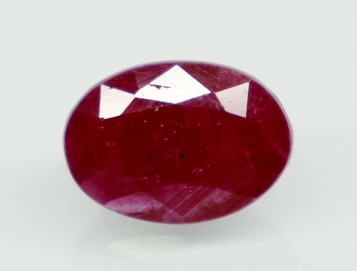 RUBY 3.67 Ct. RUBY 3.67 Ct.