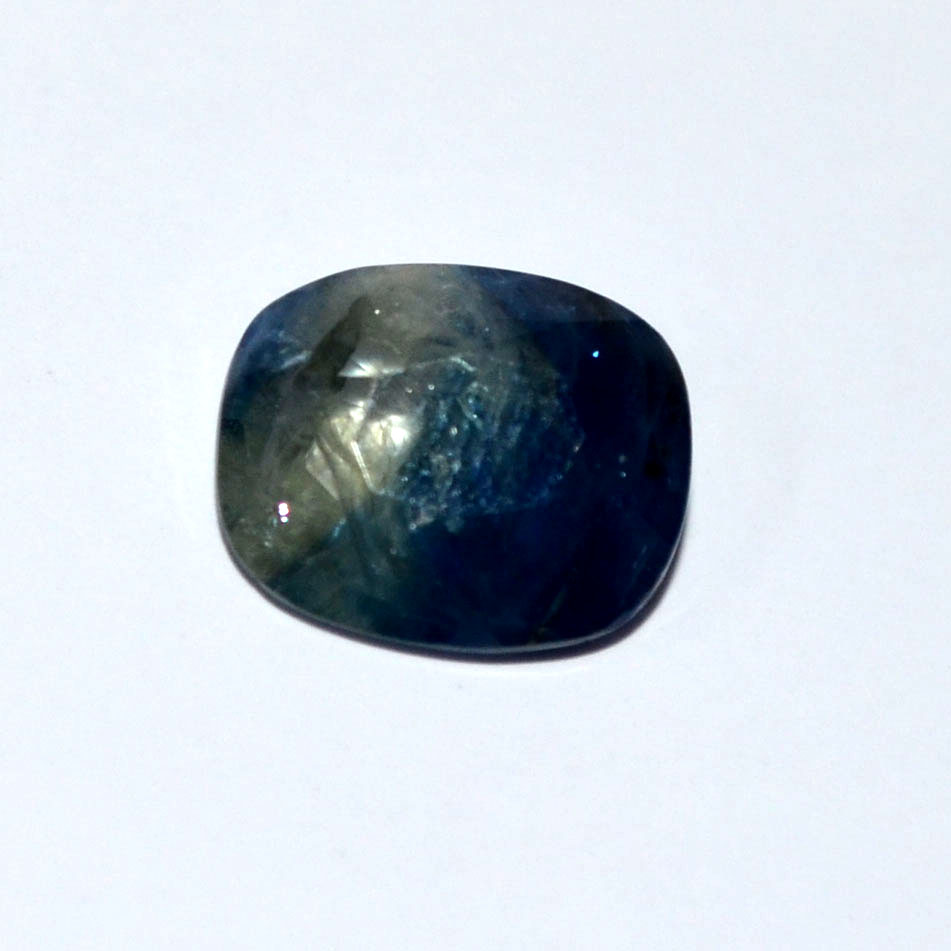 NATURAL SAPPHIRE 3.2 Ct.