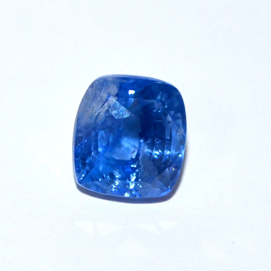 BLUE SAPPHIRE 5.66 Ct.